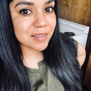 Meet your Posher, Yolanda